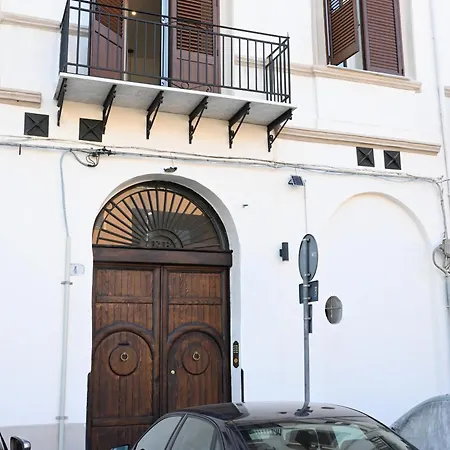 Apartment Manno's