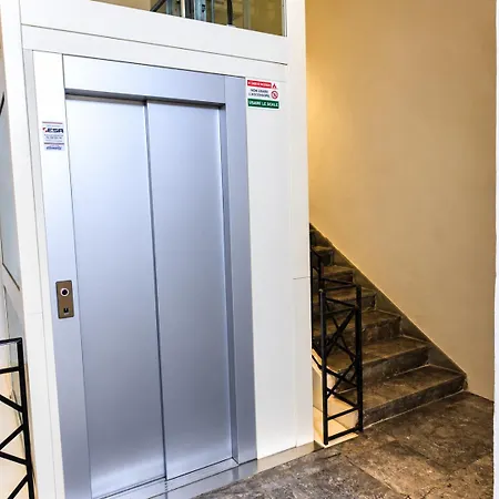 Pier delle Vigne Palace * Palerme