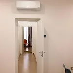 דירה Manno's *